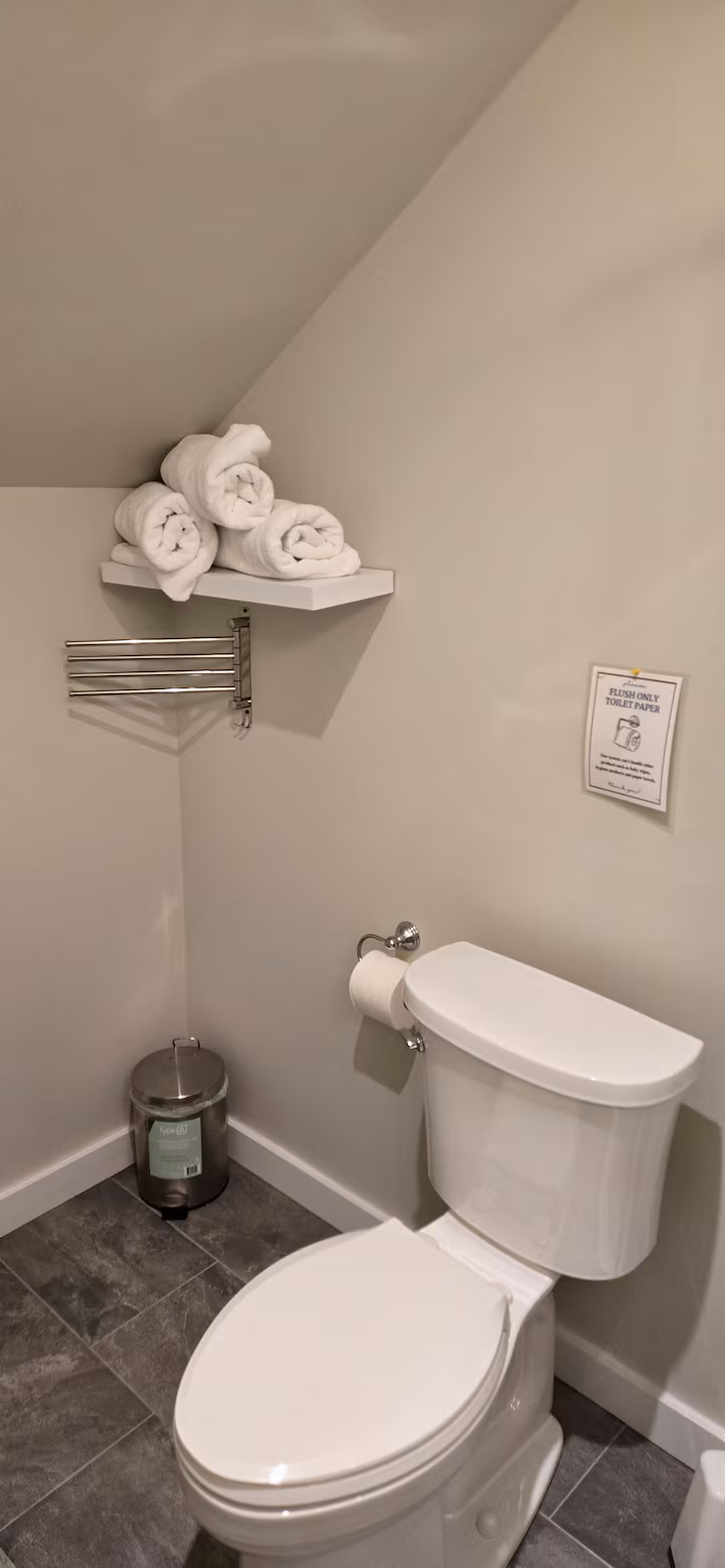 Full bathroom 3 - Image 3